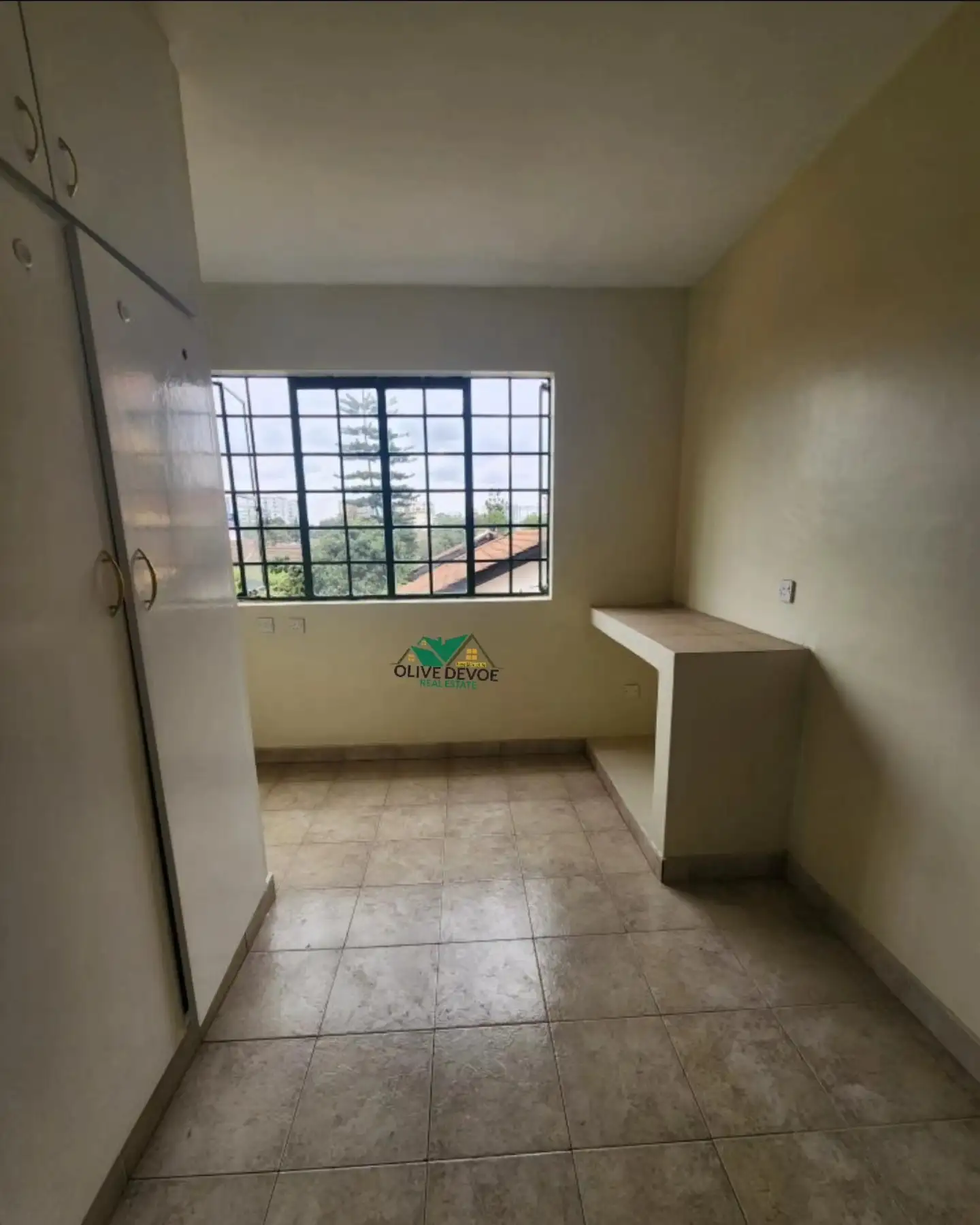 Spacious 4 bedroom apartment for rent in Lavongton Image