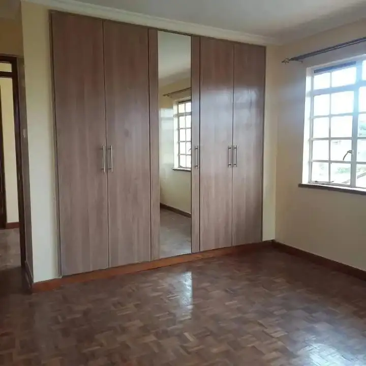 4 bedroom maisonette for sale in Runda. Image