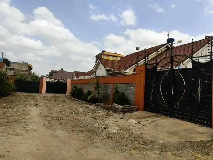 A spacious 4 bedroom Bungalow For Sale in Ruiru Image