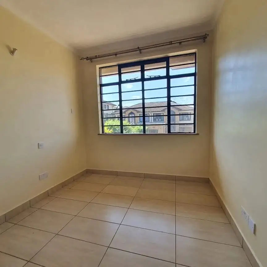 4 Bedroom Townhouses with Dsq for Sale in Kiambu Road Image