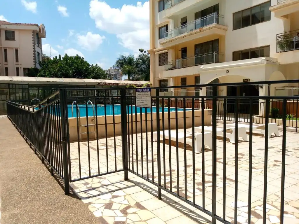 3 bedroom apartment all ensuite for rent in Kilimani Image