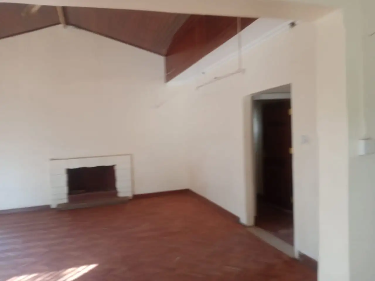 5 bedroom commercial house for rent in lavington  Image