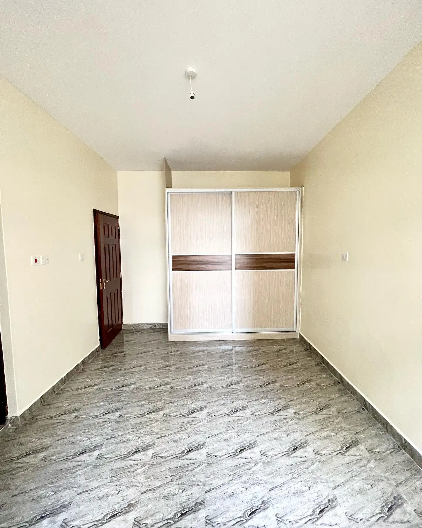 Modern 3 Bedroom Apartment Plus SQ For Rent in Kilimani Image