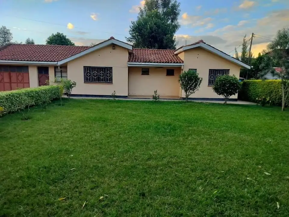 Beautiful 3 bedroom bungalow to let in karen Image