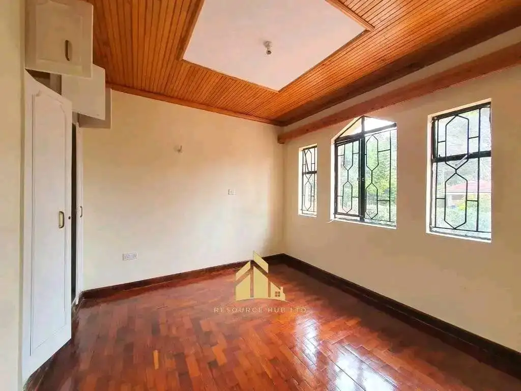 4 bedroom maisonette to let in kitisuru. Image