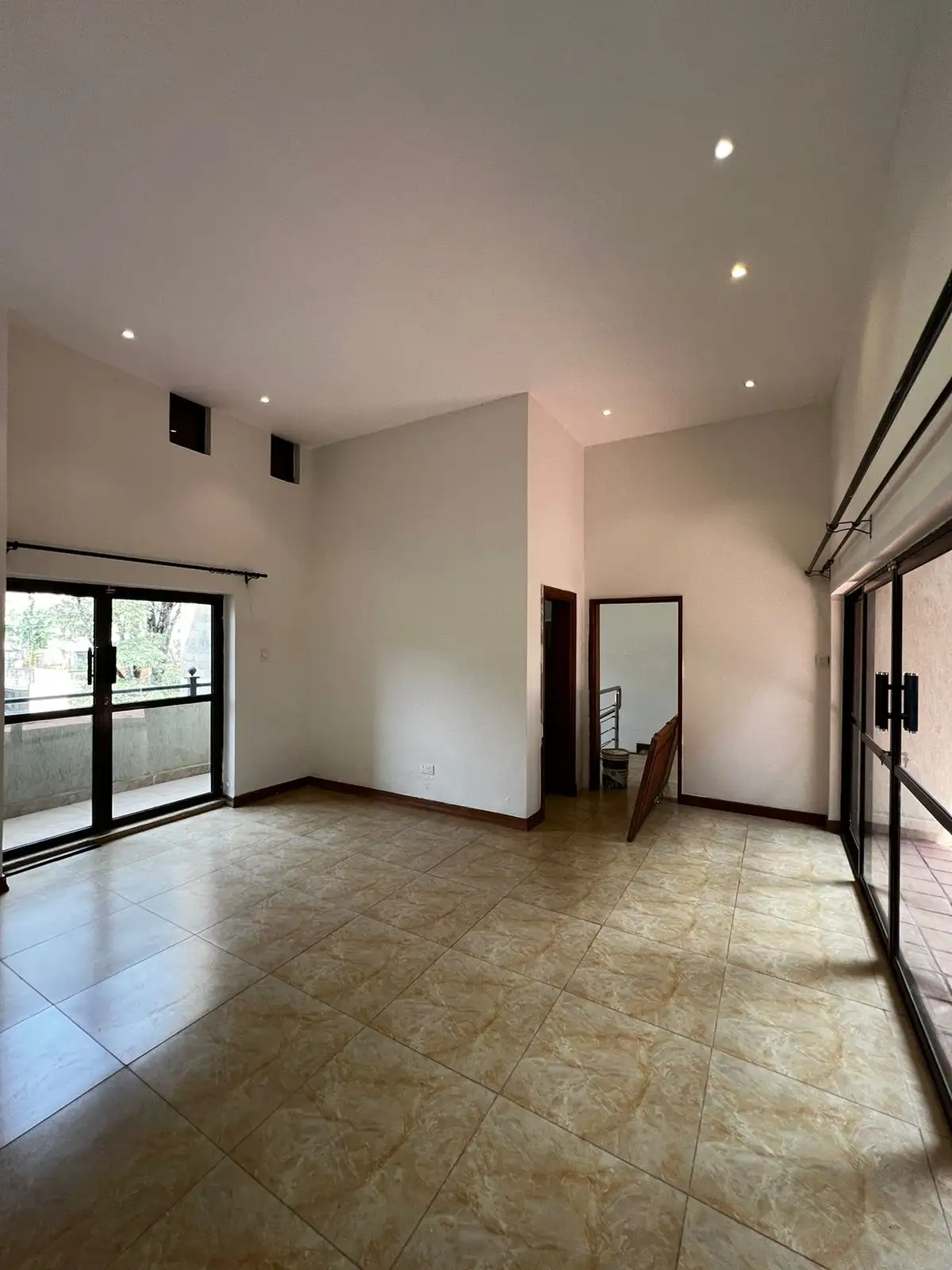 4 Bedroom plus DSQ Townhouse for Rent in Lavington Image