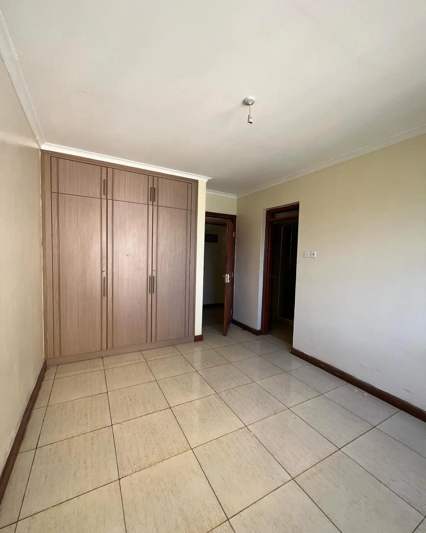 2 bedroom apartment to let in Kileleshwa Image