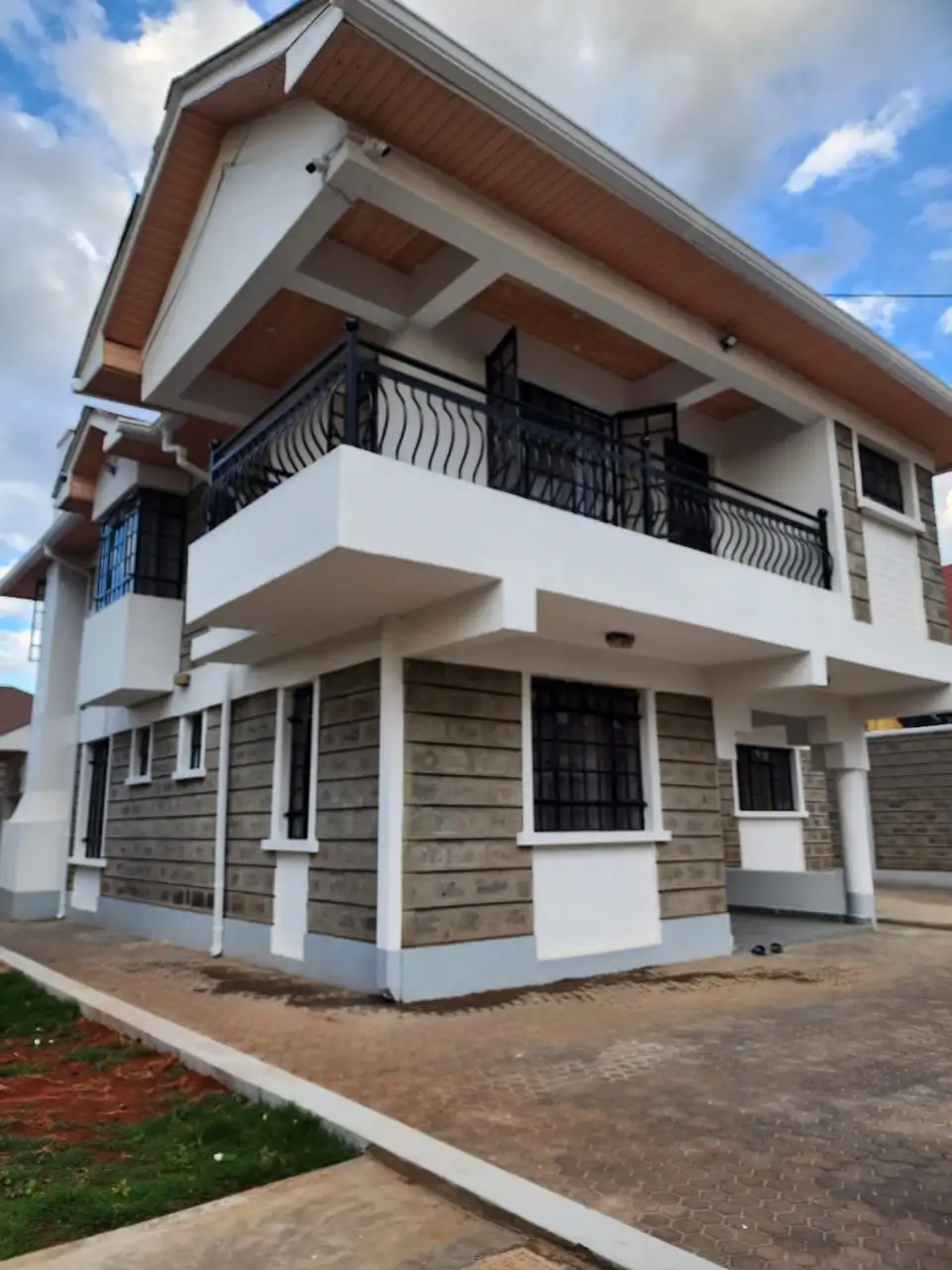 Airbnb 5 Bedrooms Maisonette plus Dsq Syokimau 200k Image