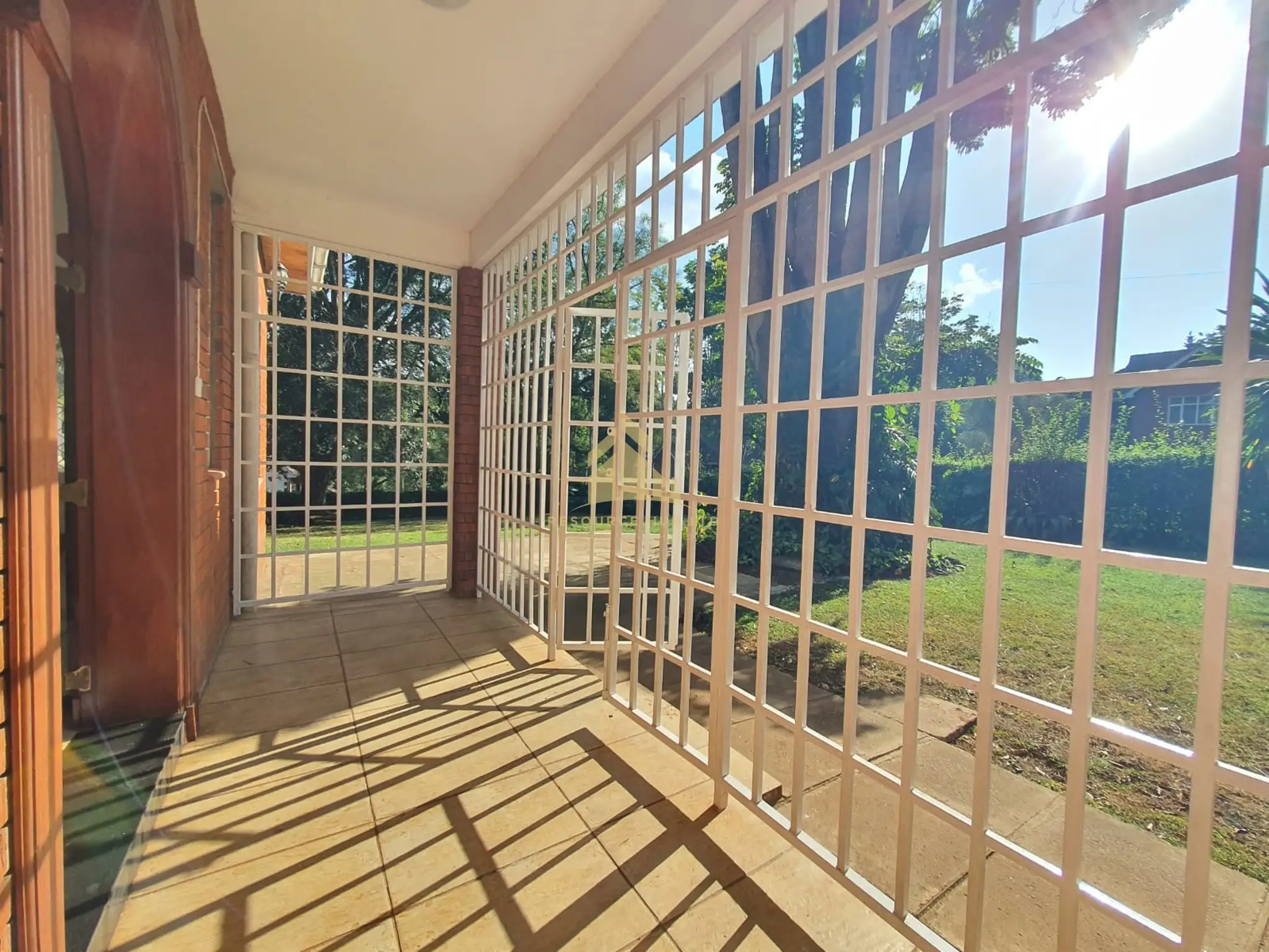 Luxury 5 bedroom maisonette to let on Rosslyn Image