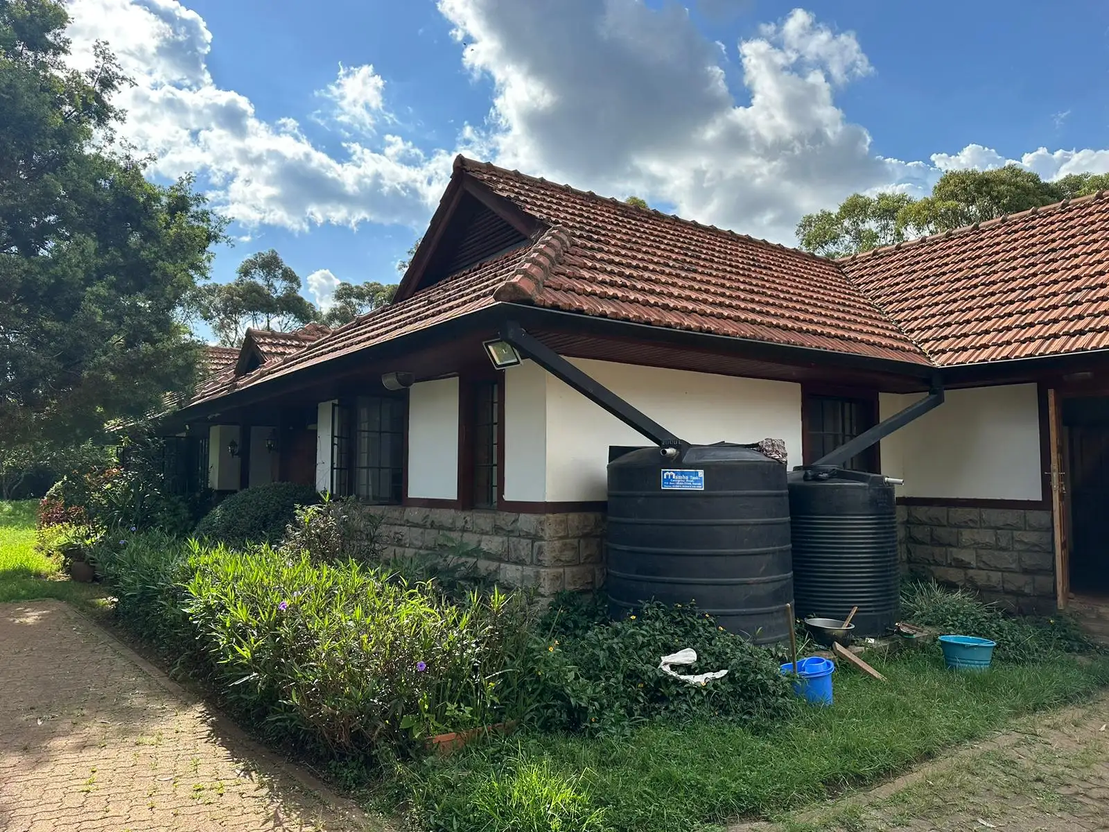 4 bedroom bungalow for sale in Karen, Mukoma Image