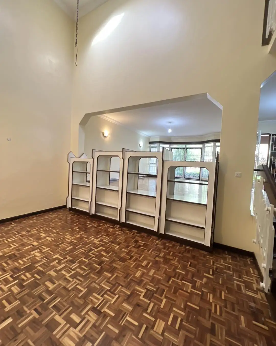 Spacious modern 4 bedroom plus dsq apartment to let in lavington Image