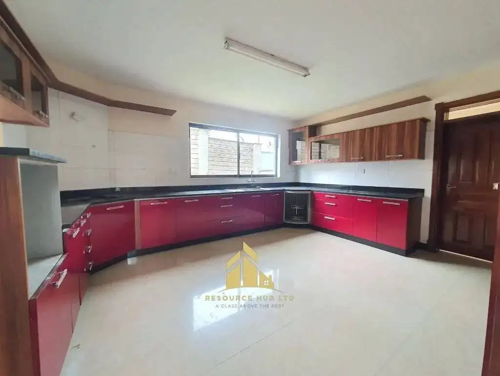 5 bedroom maisonette to let in Westlands Brookeside Image