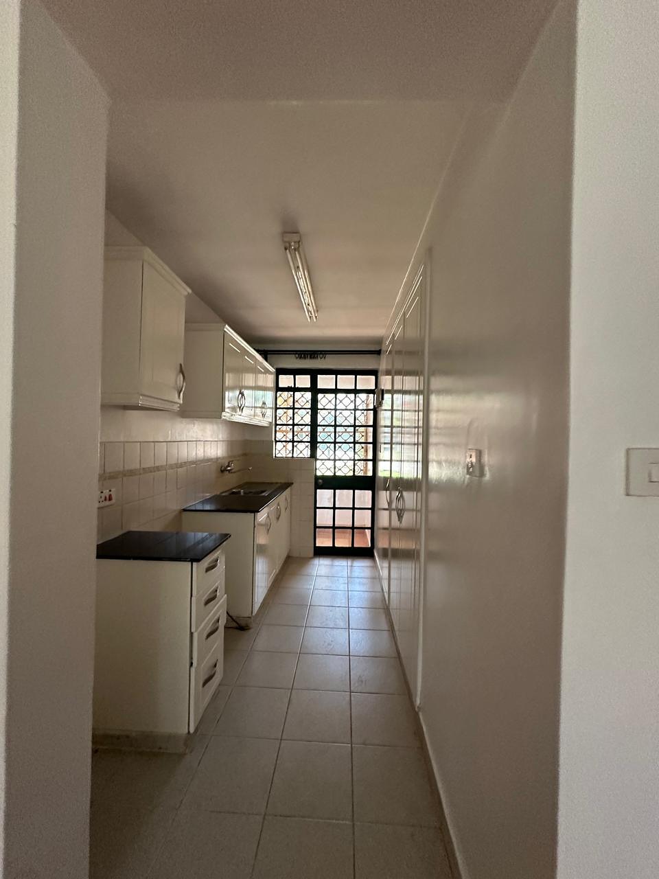 Well maintained 2 bedroom apartment to let in Kileleshwa Image