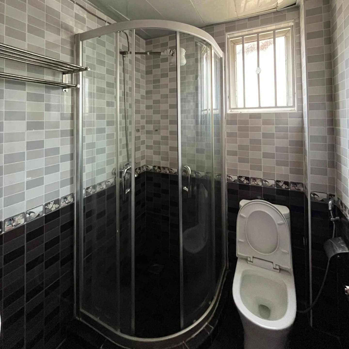 Well-Maintained 3 Bedroom Apartment Plus DSQ for Rent in Lavington Image