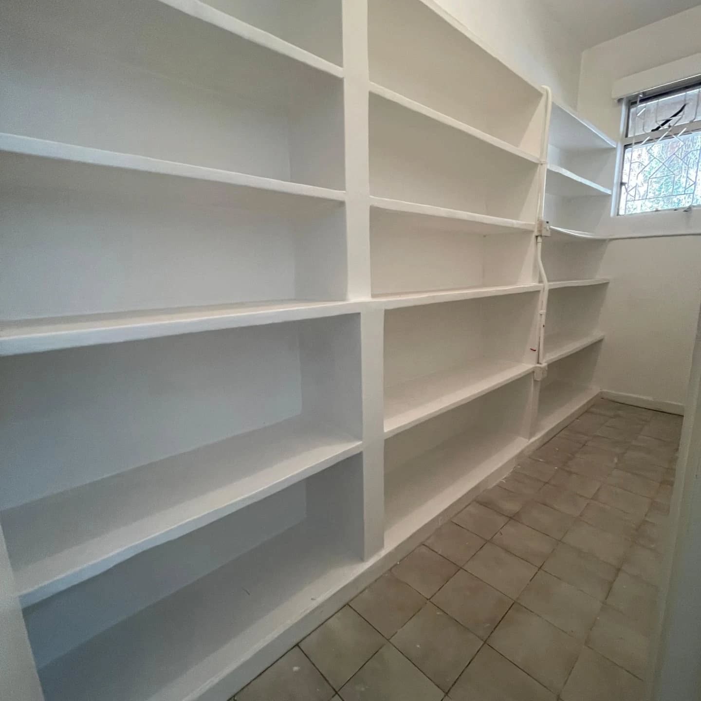 Well-Maintained 4-Bedroom Apartment To Let in Riverside Image
